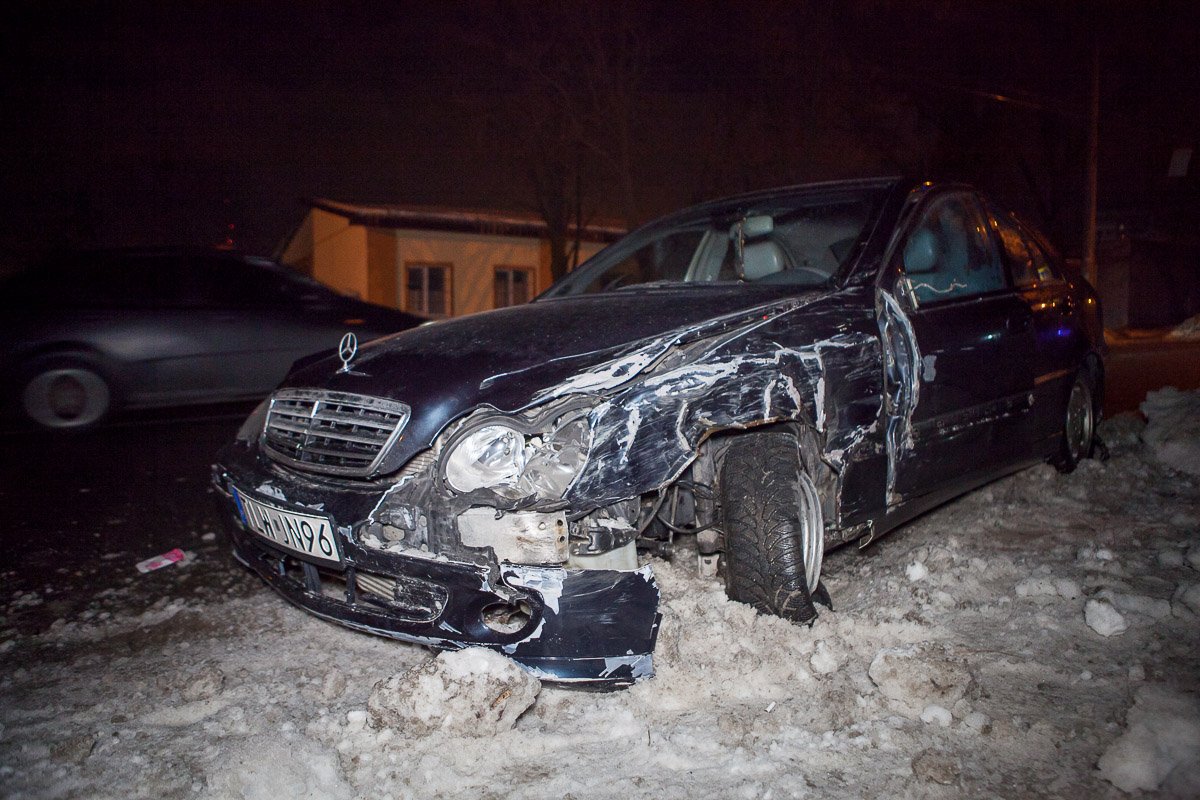Предварительно, водитель Mercedes мог находиться за рулем в состоянии алкогольного опьянения