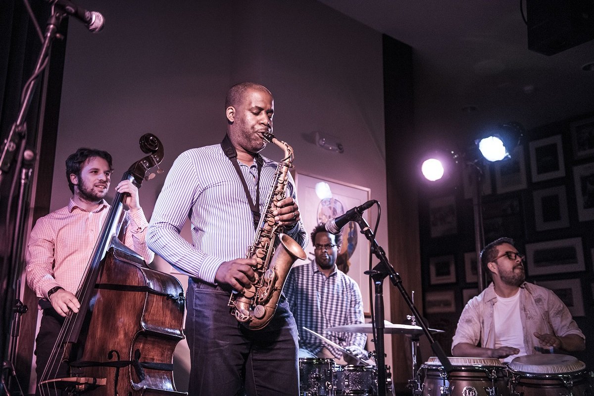 Джем — это тусовка, где музыканты играют и импровизируют в свое удовольствие, Джем — это тусовка, где музыканты играют и импровизируют в свое удовольствие,