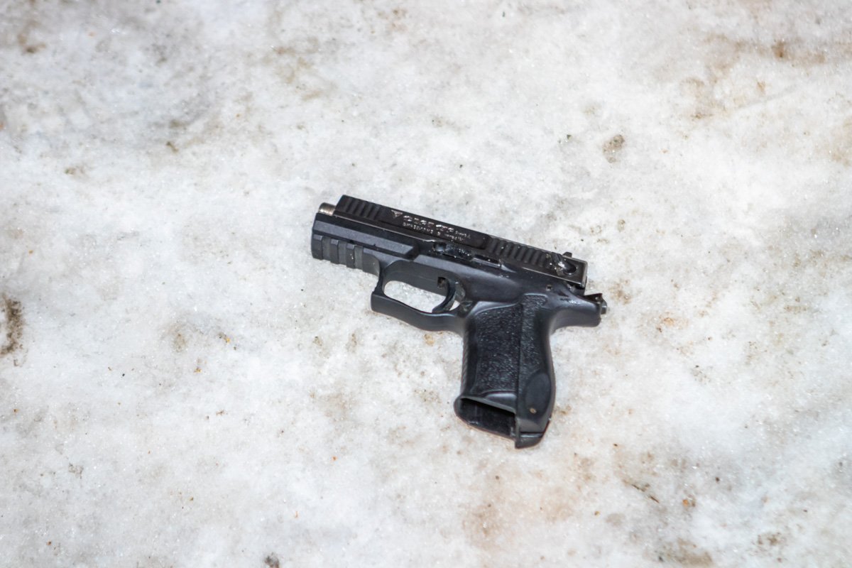 При себе был пистолет