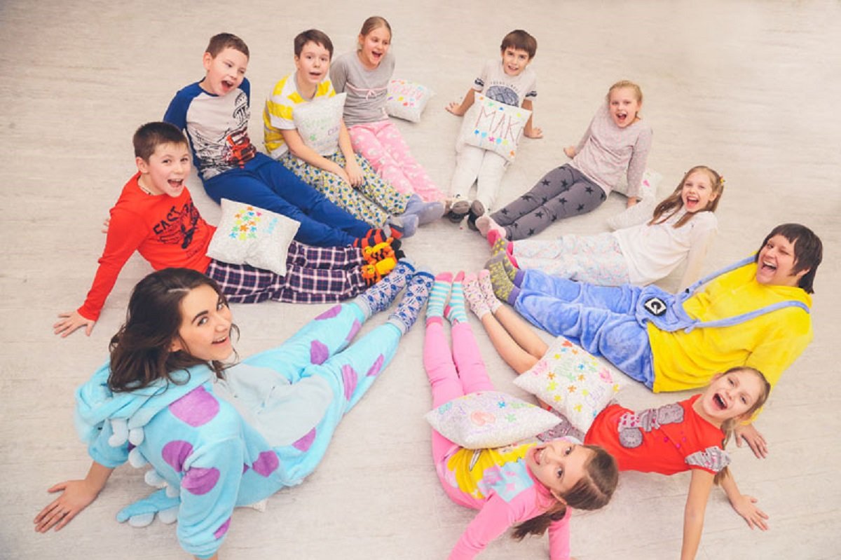 Пижамная вечеринка в Днепре для детей Пижамная вечеринка в Днепре для детей