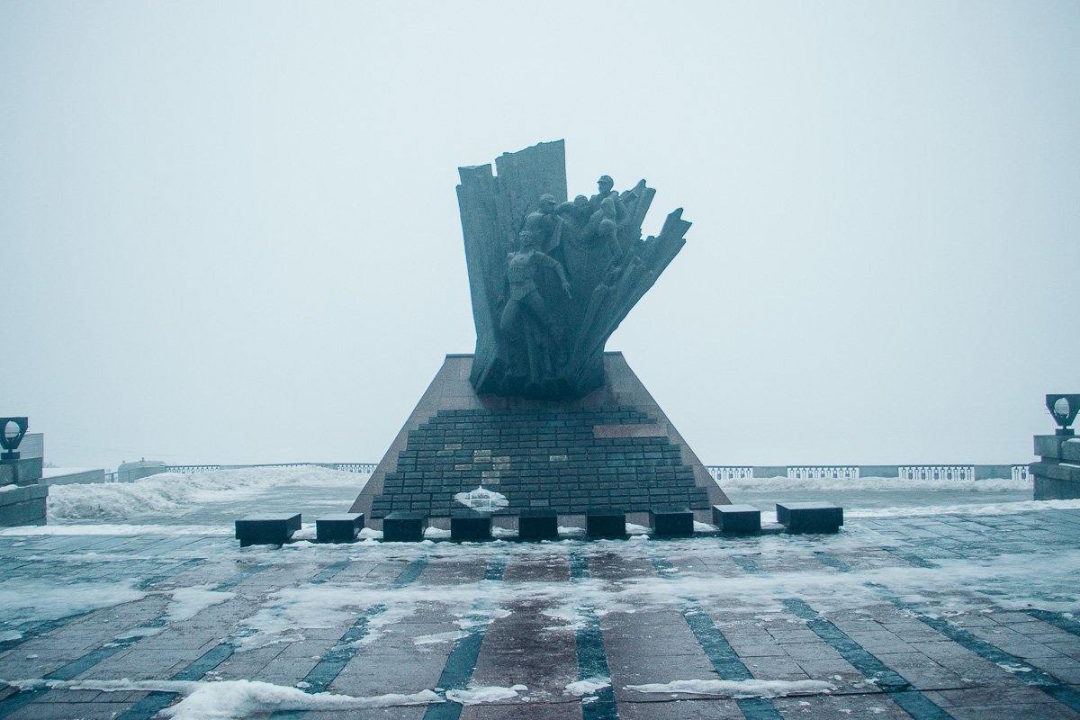 Сегодня можно неспешно прогуляться, забыв о тяжелых буднях Сегодня можно неспешно прогуляться, забыв о тяжелых буднях