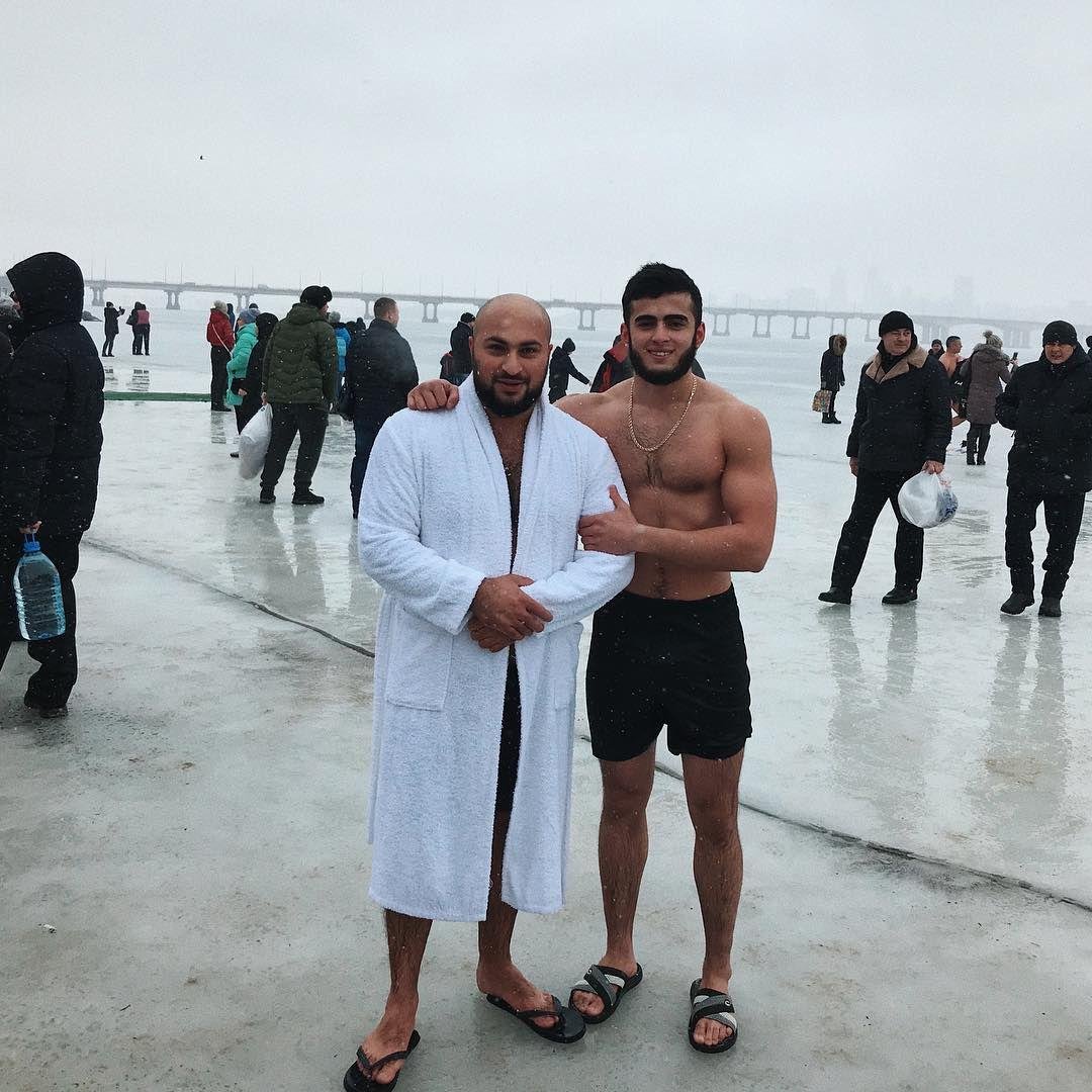 Брат за брата, такое за основу взято