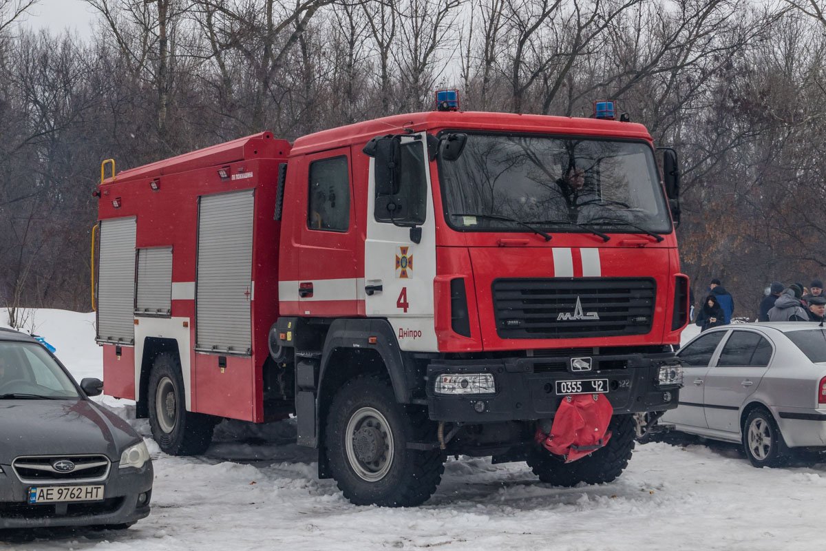 За безопасностью следили спасатели