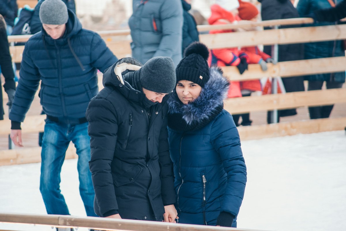 Оператор Информатора явно нравится девушкам