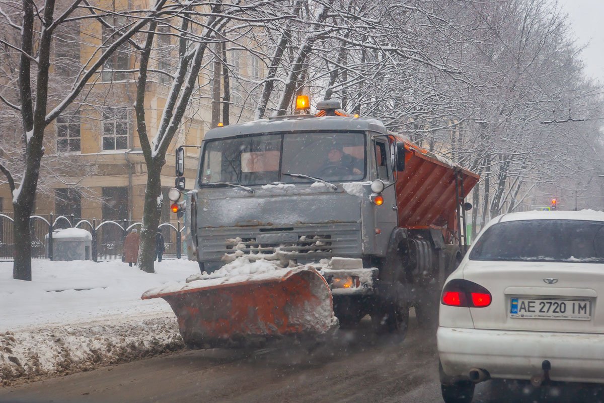Дороги чистят