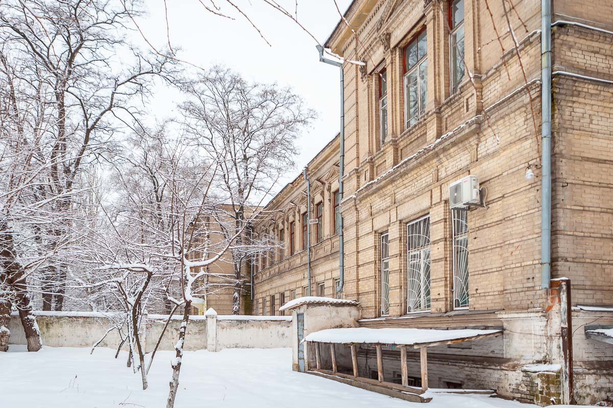 Во время Второй Мировой за 50 суток госпиталь пропустил через свое сортировочное отделение 30 000 раненых Во время Второй Мировой за 50 суток госпиталь пропустил через свое сортировочное отделение 30 000 раненых