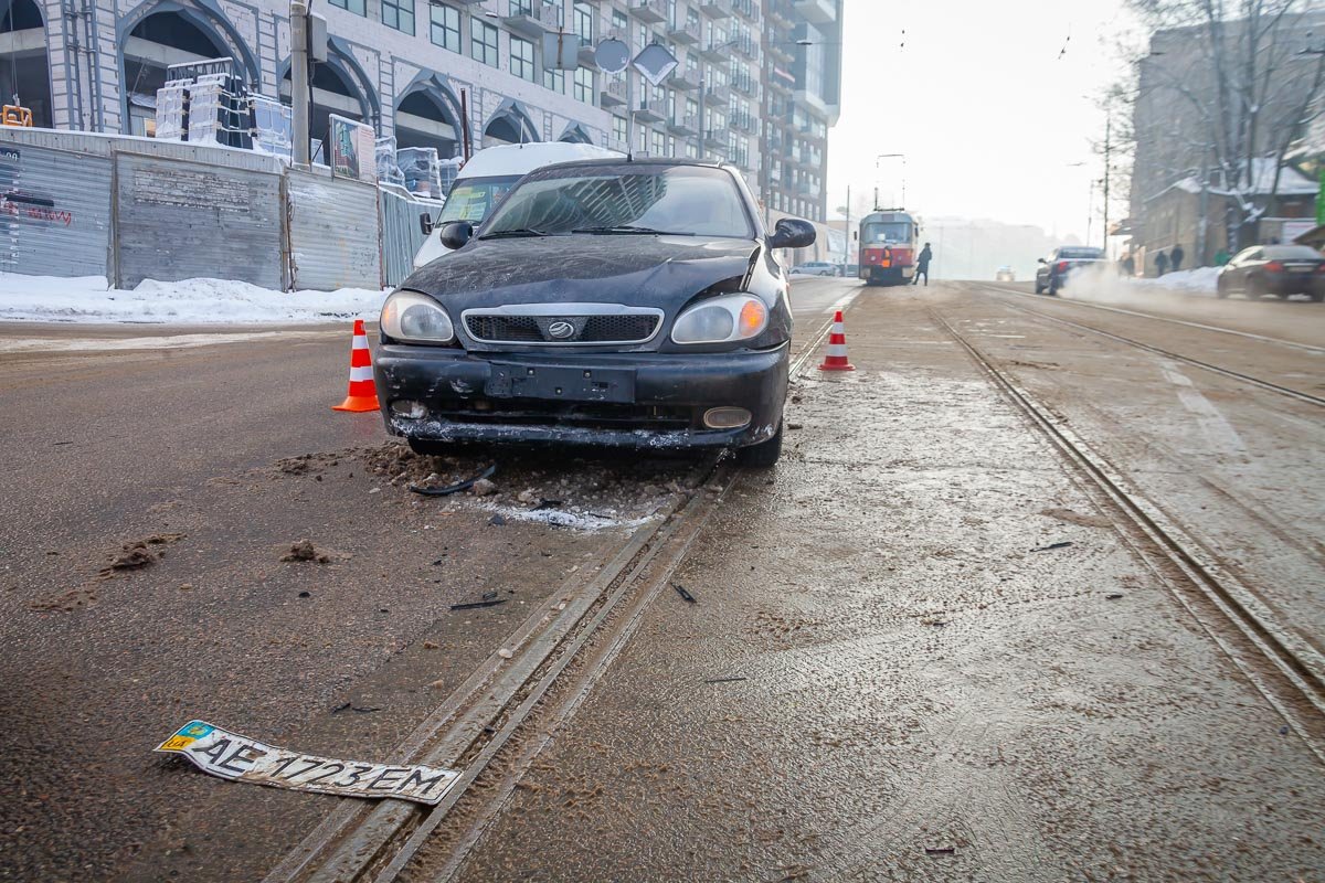 Детали выясняют Детали выясняют