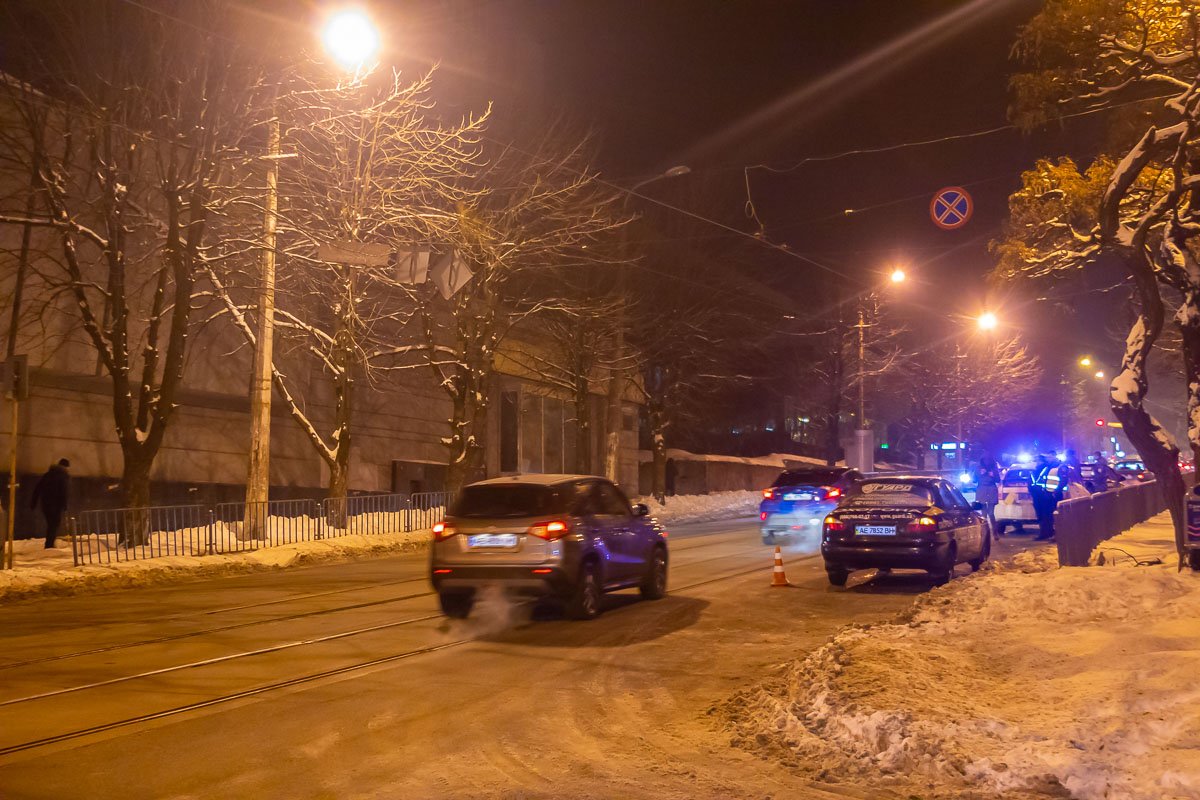 Детали выясняют Детали выясняют