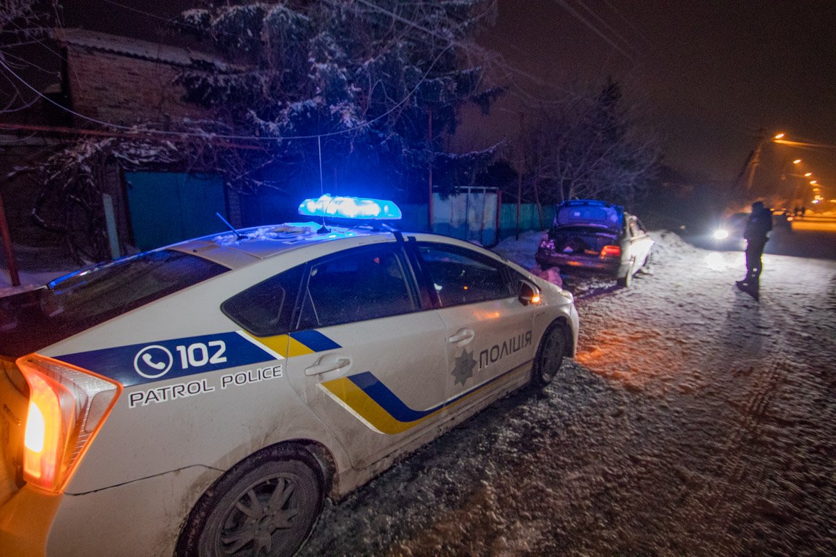 На месте работает патрульная полиция На месте работает патрульная полиция