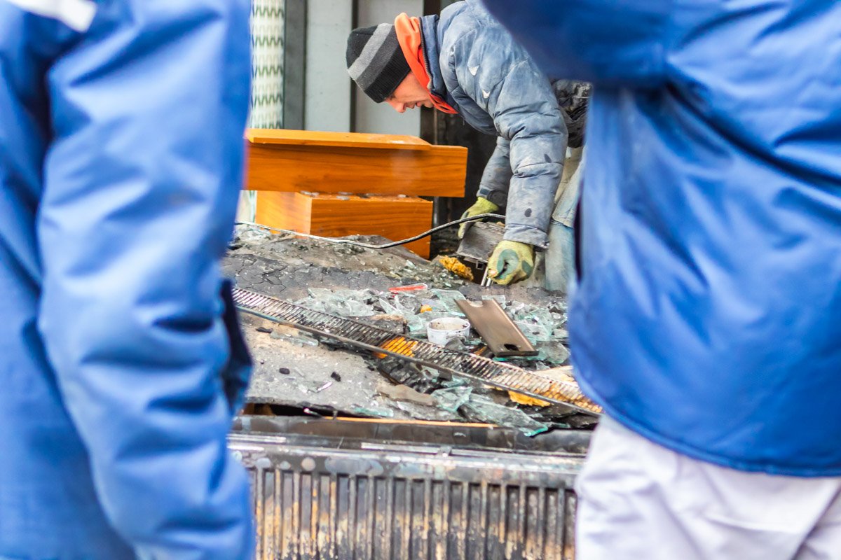 Утром в магазине началась ликвидация последствий пожара Утром в магазине началась ликвидация последствий пожара