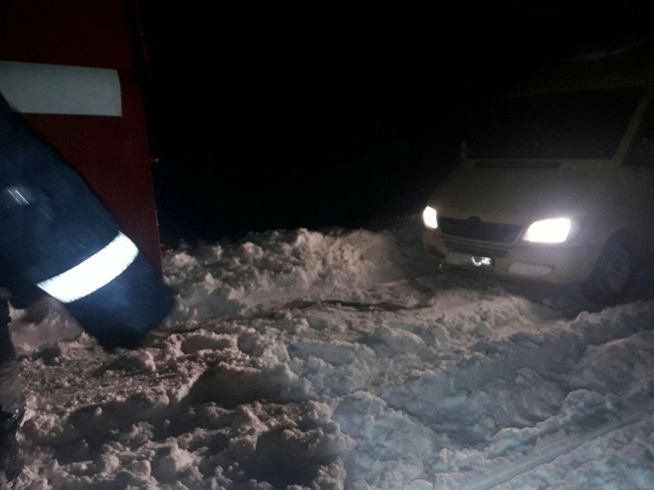 По состоянию на 6:00 ограничений движения и пробок на территории области нет По состоянию на 6:00 ограничений движения и пробок на территории области нет