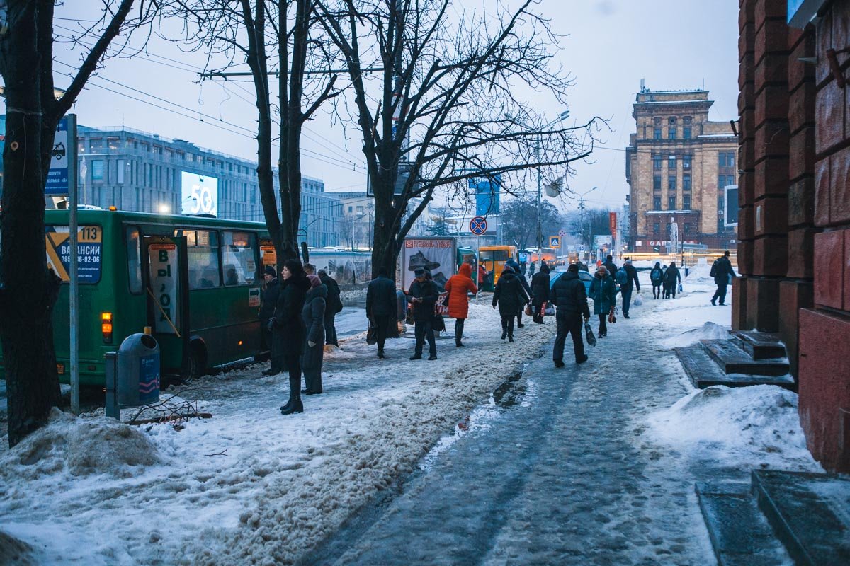 Дышите глубже, это не очередь, а просто большое скопление людей