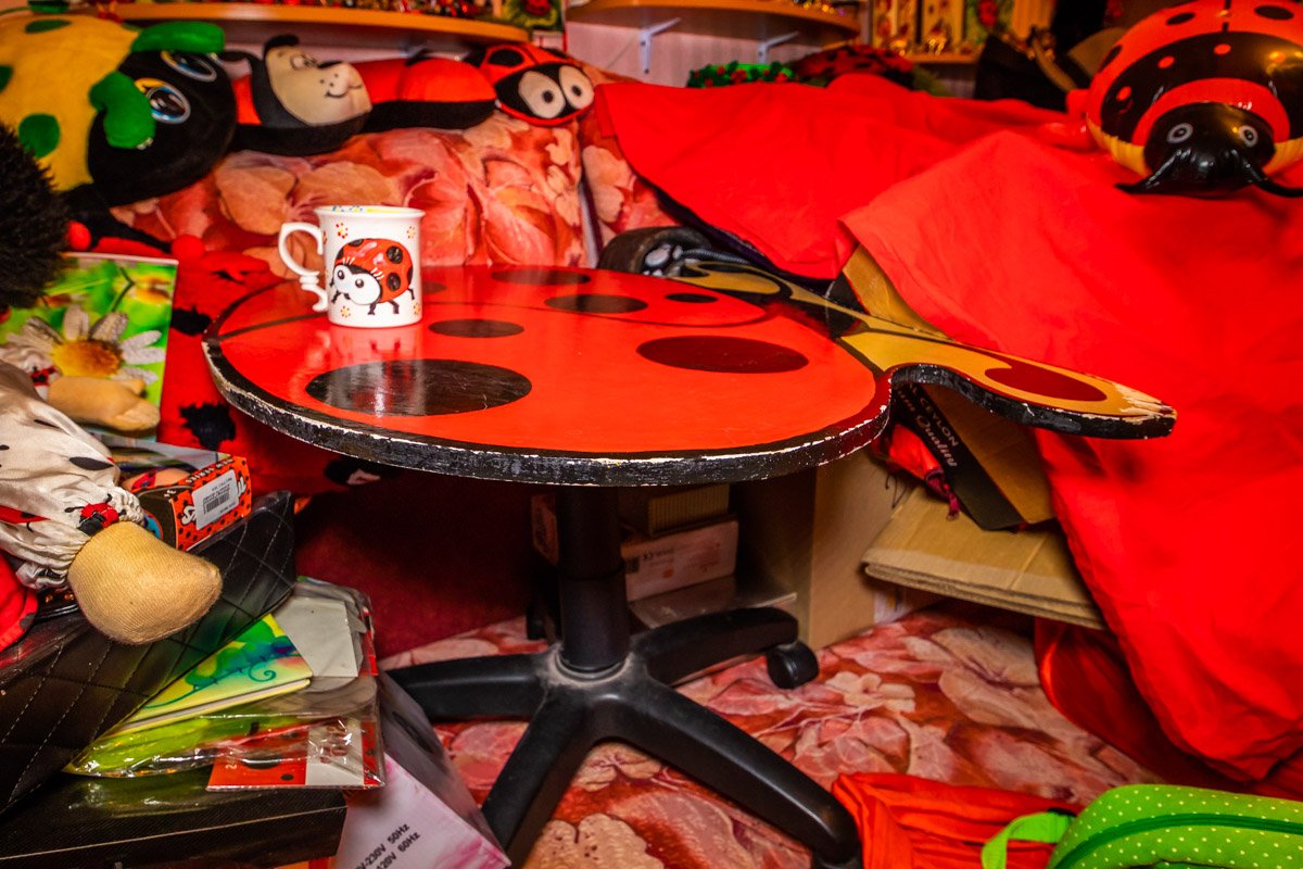 Столик, который Надежда делала вручную Столик, который Надежда делала вручную