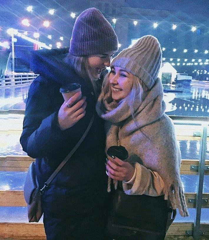 - А я ему такая: готовить умею, убирать люблю, по клубам не хожу