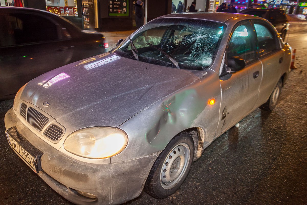 Водитель не заметил парня Водитель не заметил парня