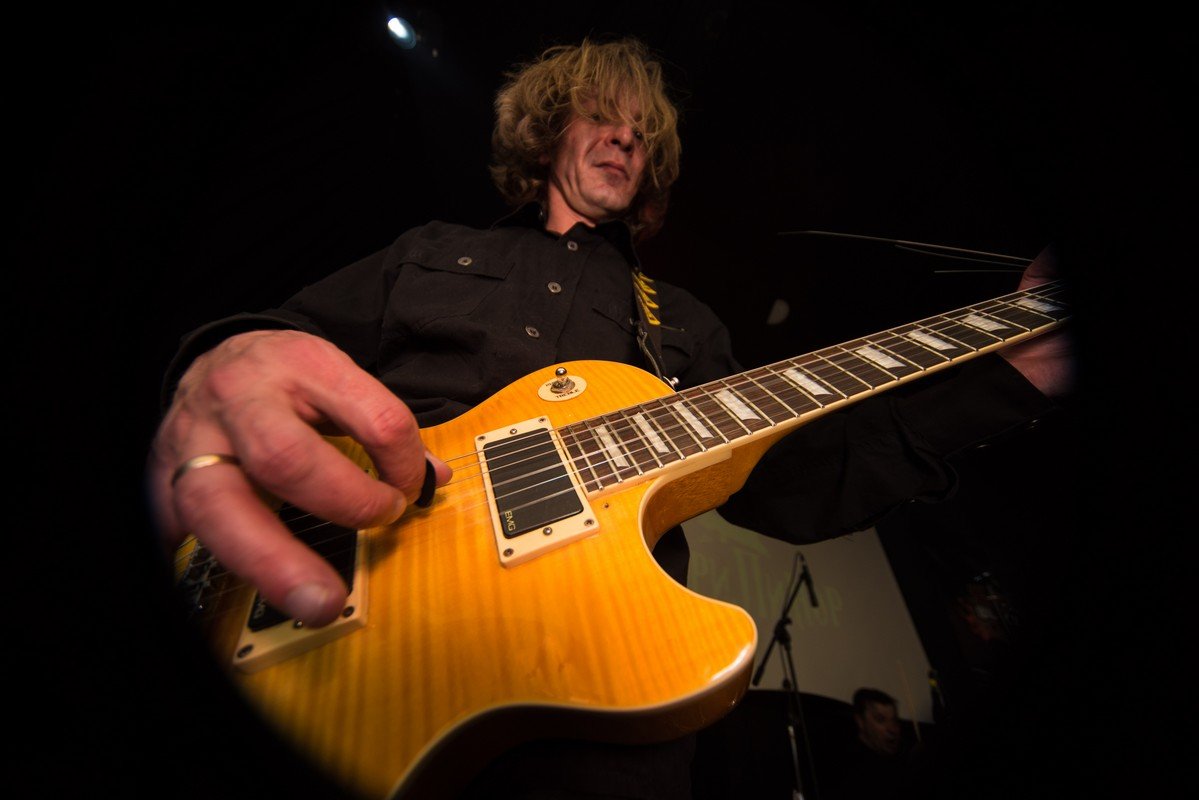 Заставлял конечности двигаться