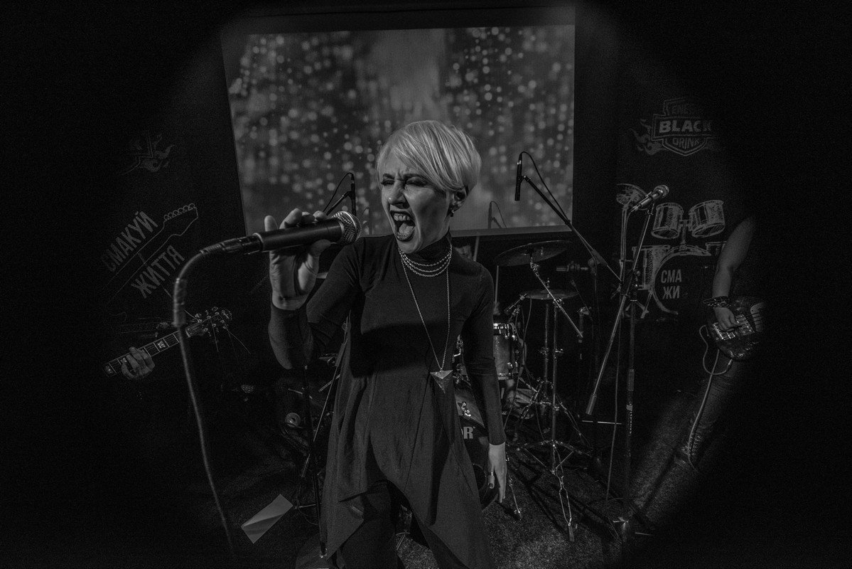 Достойный вокал