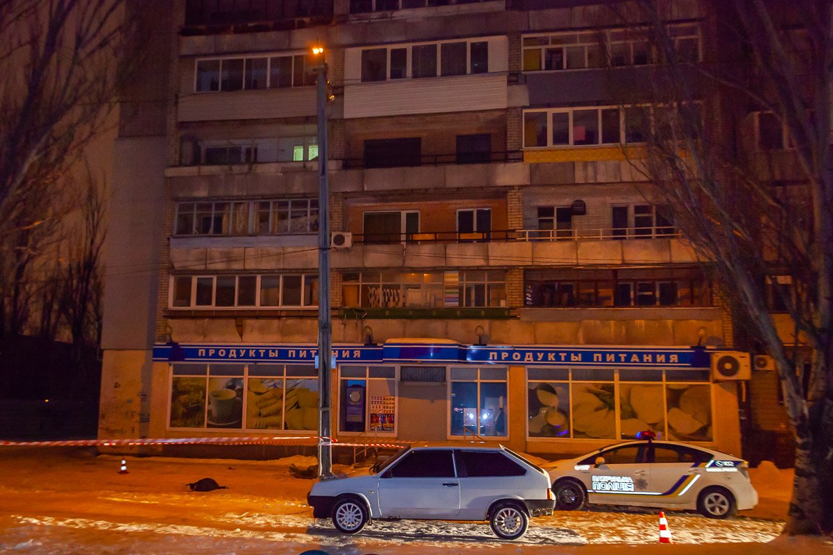 Женщине было около 65 лет Женщине было около 65 лет