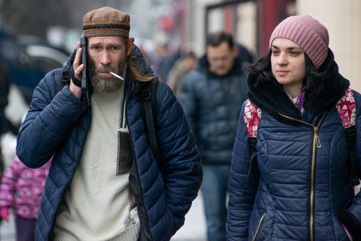 Смотритель маяка оторвался от дел Смотритель маяка оторвался от дел