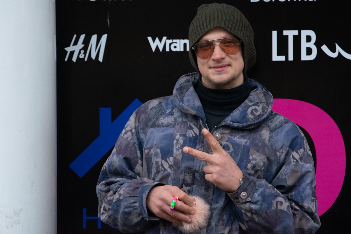 Мир. Любовь. Пушок. Мир. Любовь. Пушок.