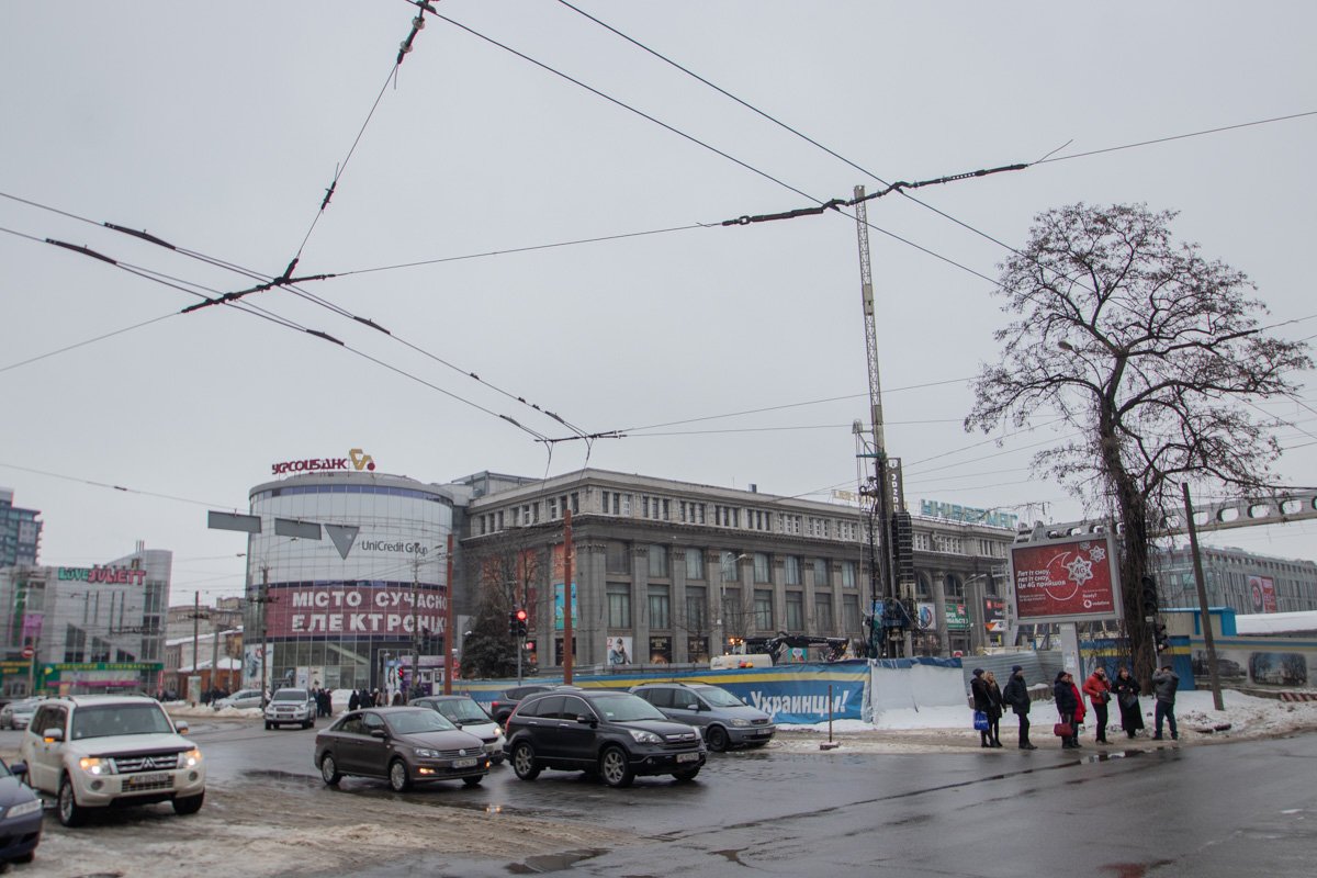 Начало улицы Мономаха