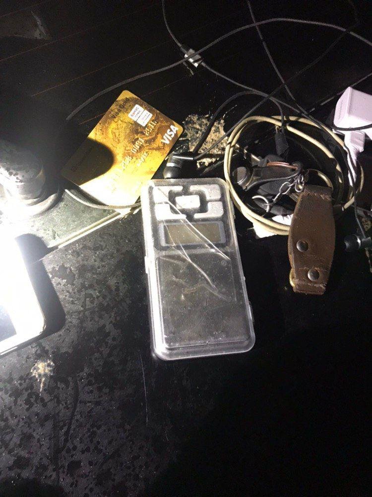 Мужчины носили с собой запрещенные вещества