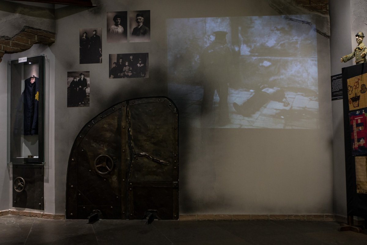 Каждый зал музея посвящен отдельному историческому периоду Каждый зал музея посвящен отдельному историческому периоду