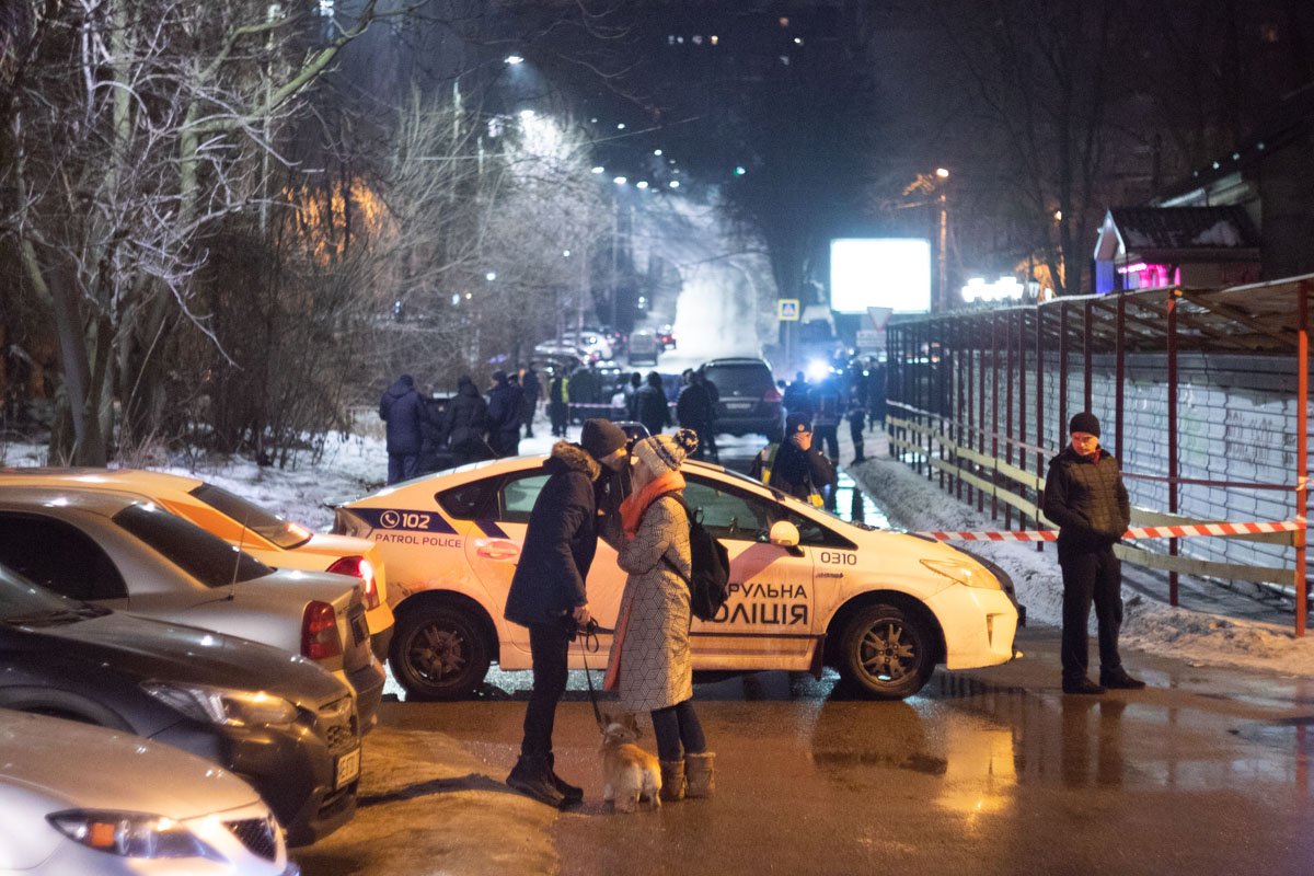 Улицу Литейную перекрыли для автомобилей и пешеходов  Улицу Литейную перекрыли для автомобилей и пешеходов