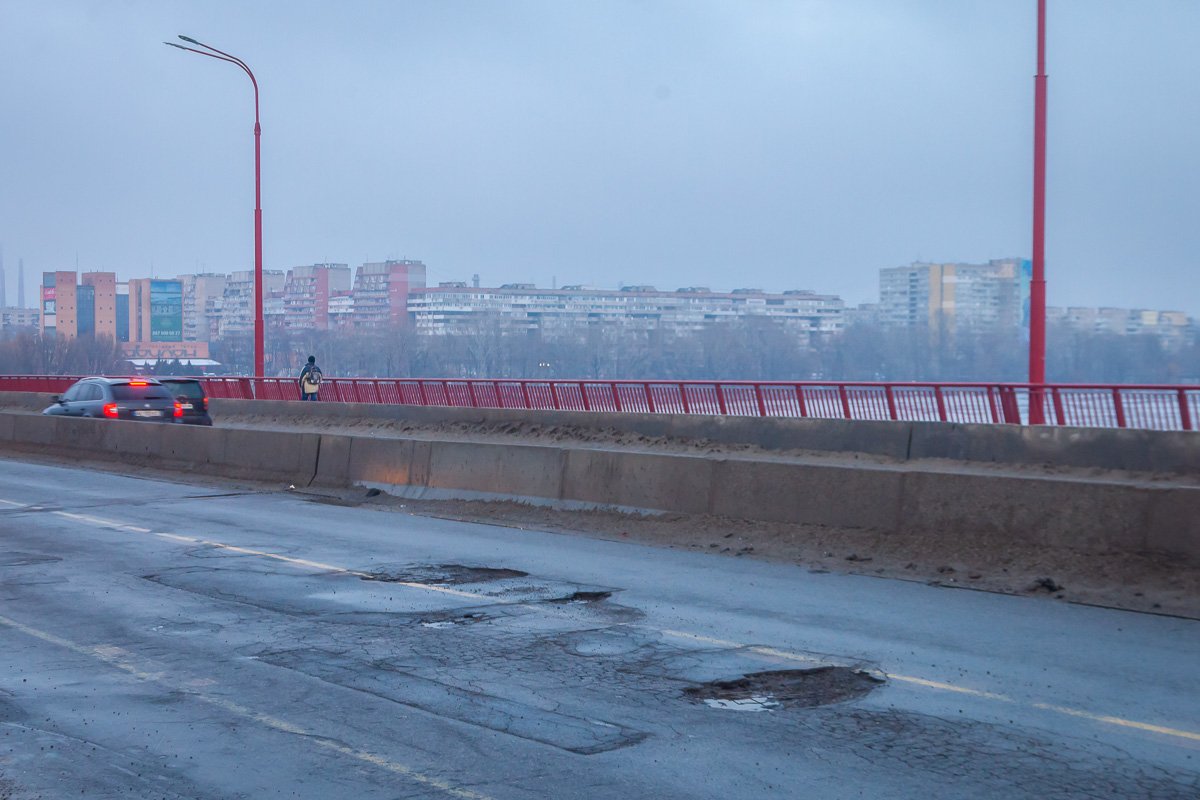 С левого на правый - опасно