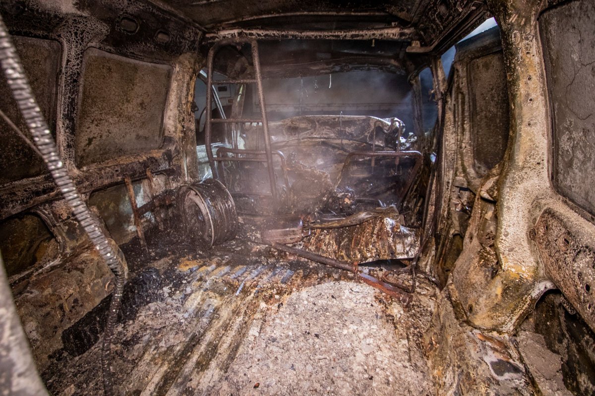 Водитель не справился с управлением и выехал на встречную полосу Водитель не справился с управлением и выехал на встречную полосу