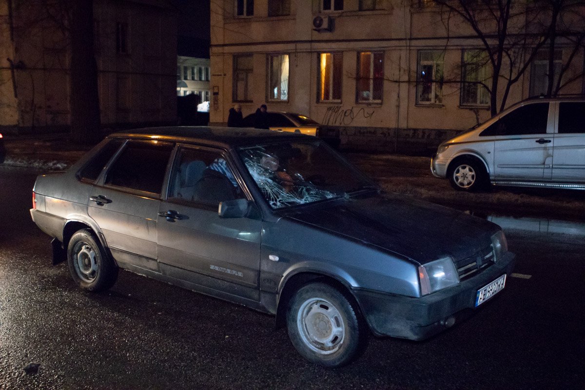 Движение транспорта на этом участке дороги не затруднено Движение транспорта на этом участке дороги не затруднено
