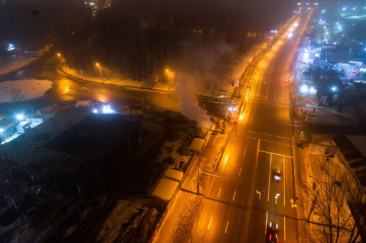 На месте работали спасатели 1 и 19 пожарно-спасательных частей На месте работали спасатели 1 и 19 пожарно-спасательных частей