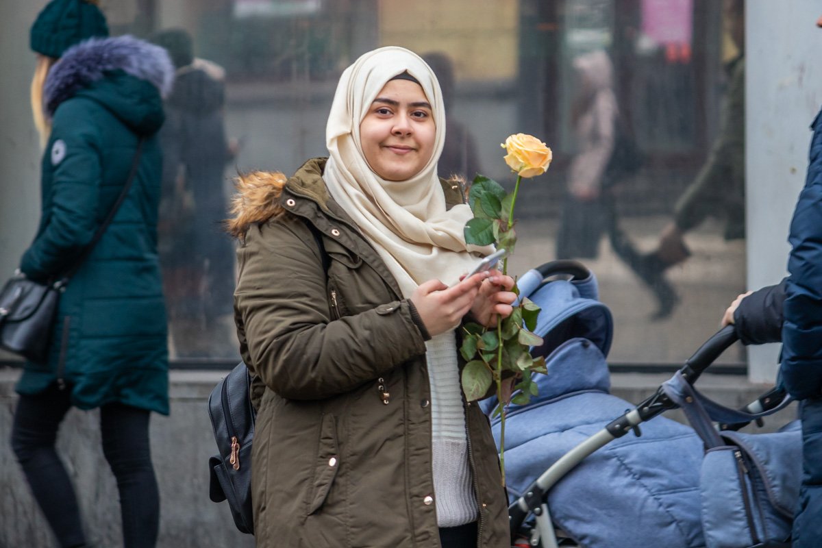 День хиджаба отмечают сегодня еще в нескольких городах Украины День хиджаба отмечают сегодня еще в нескольких городах Украины