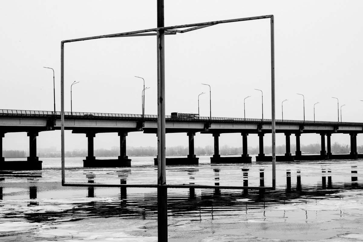 Февраль, достать чернил...