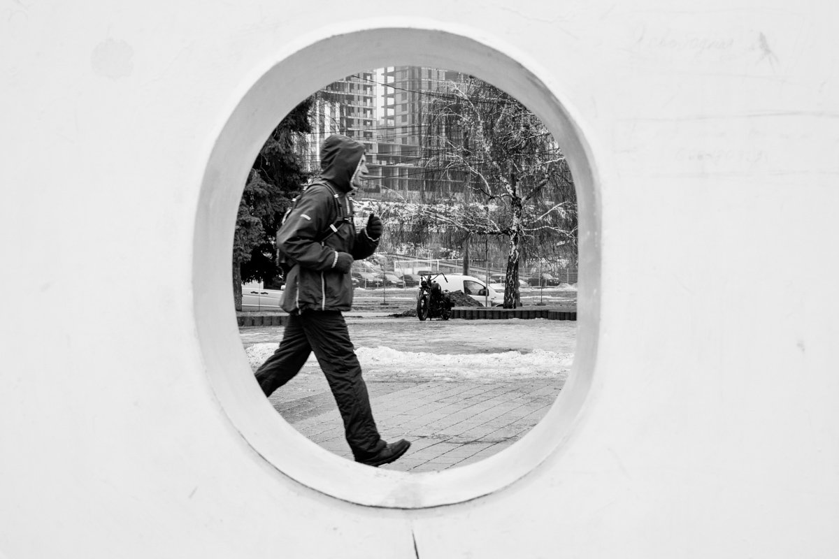 В субмарине становится тесно