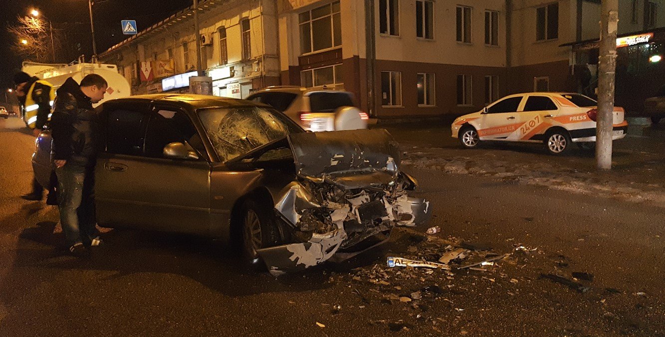 Водитель ищет возможных свидетелей аварии