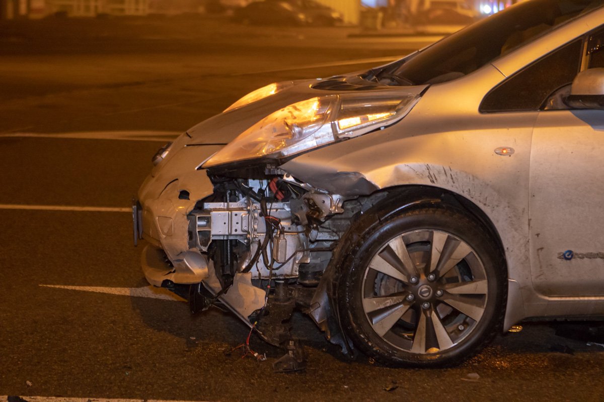 Повреждения на Nissan 