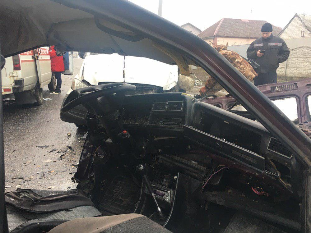 Водителя вырезали