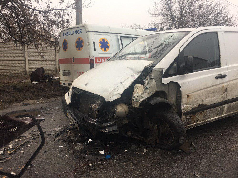 На улице Романовского столкнулись два автомобиля