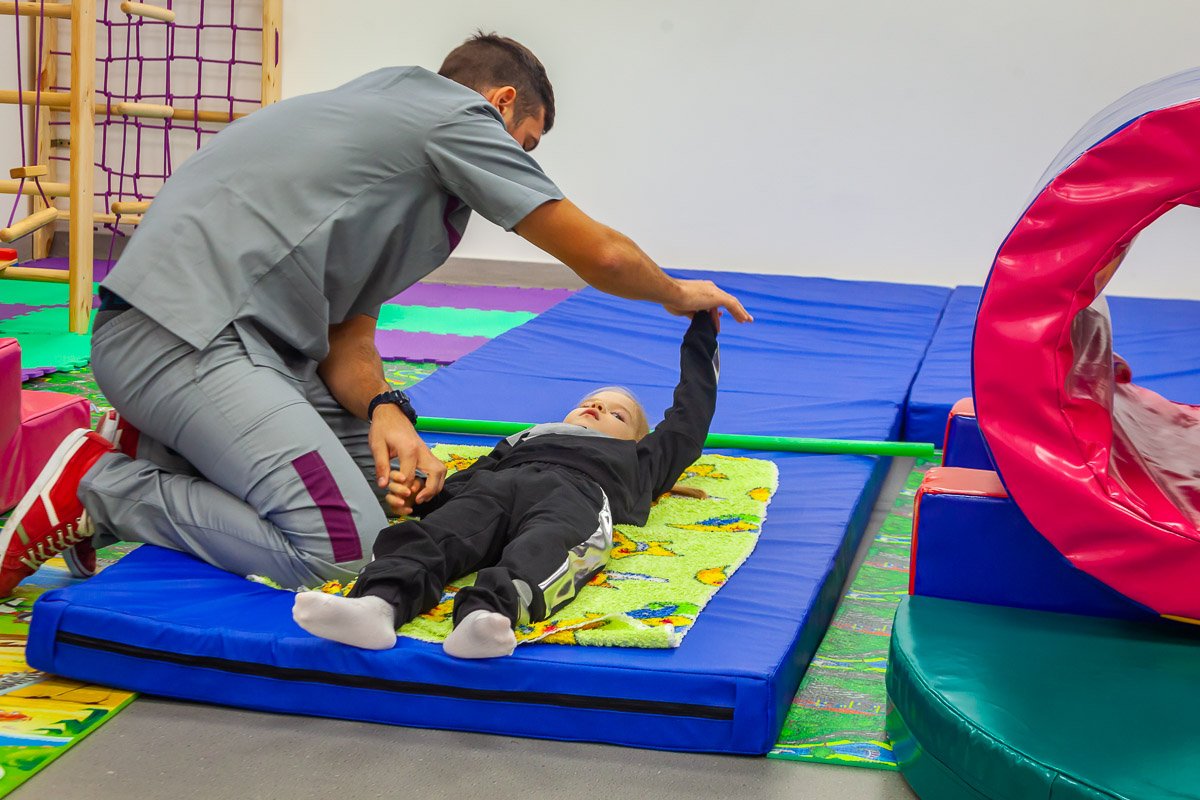 Сейчас в центре 12 воспитанников с Магдалиновского района Сейчас в центре 12 воспитанников с Магдалиновского района