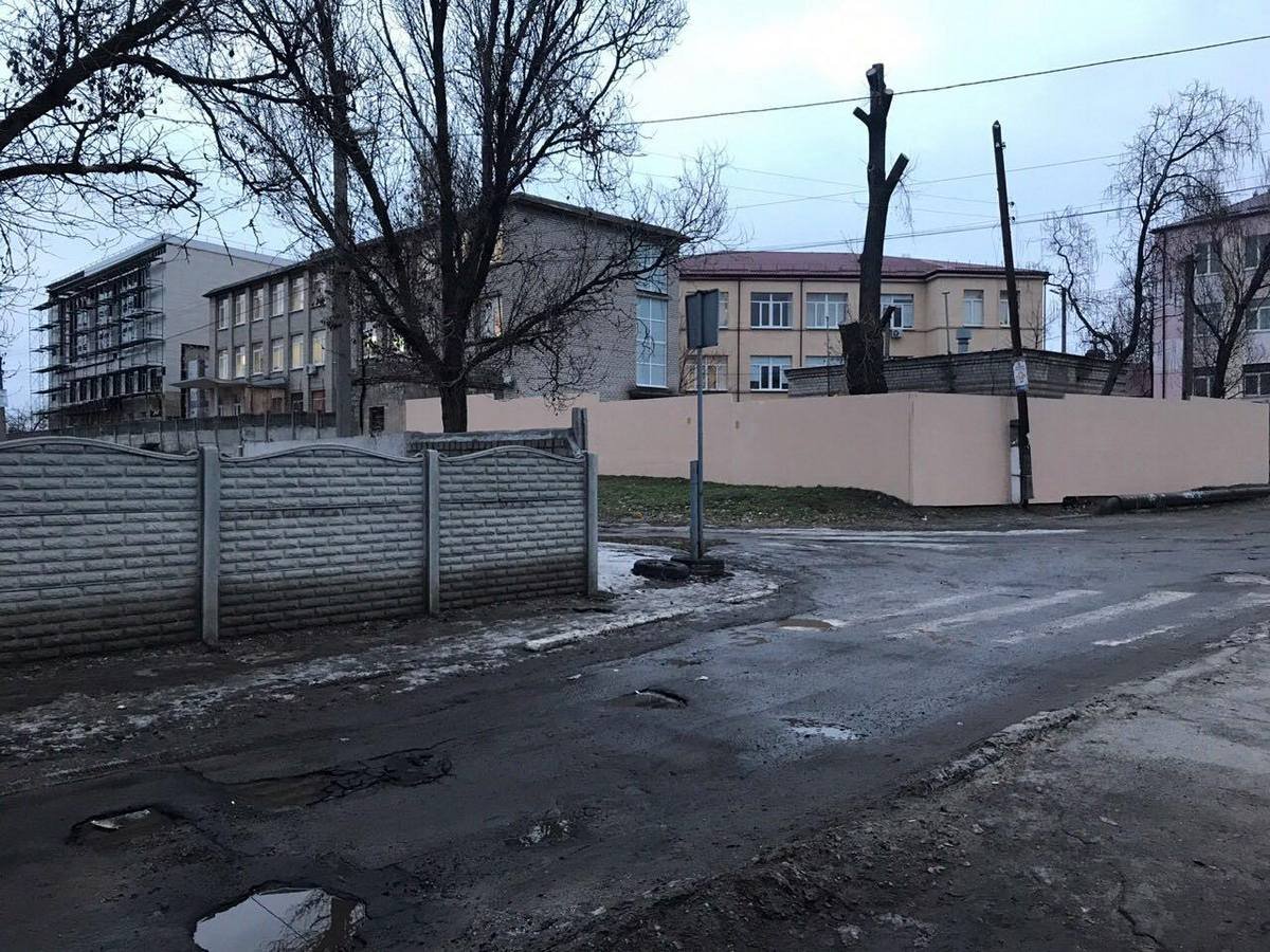 Кое-где еще можно увидеть разметку Кое-где еще можно увидеть разметку