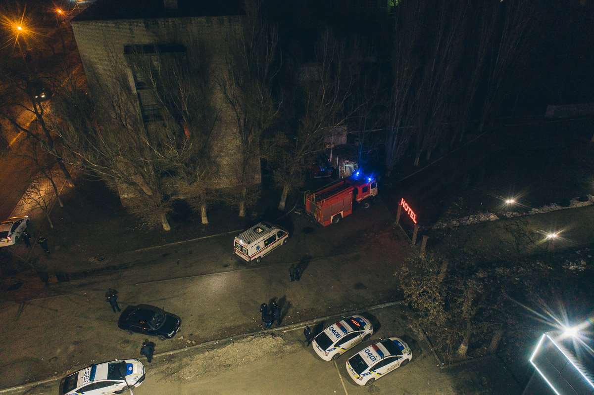 Сообщение о пожаре поступило приблизительно в 23:40 Сообщение о пожаре поступило приблизительно в 23:40