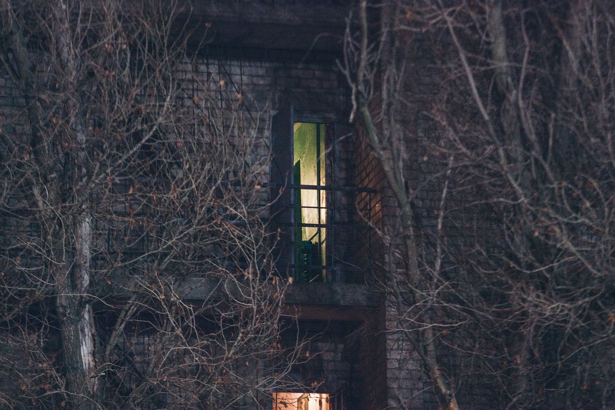 Пожар начался на третьем этаже Пожар начался на третьем этаже