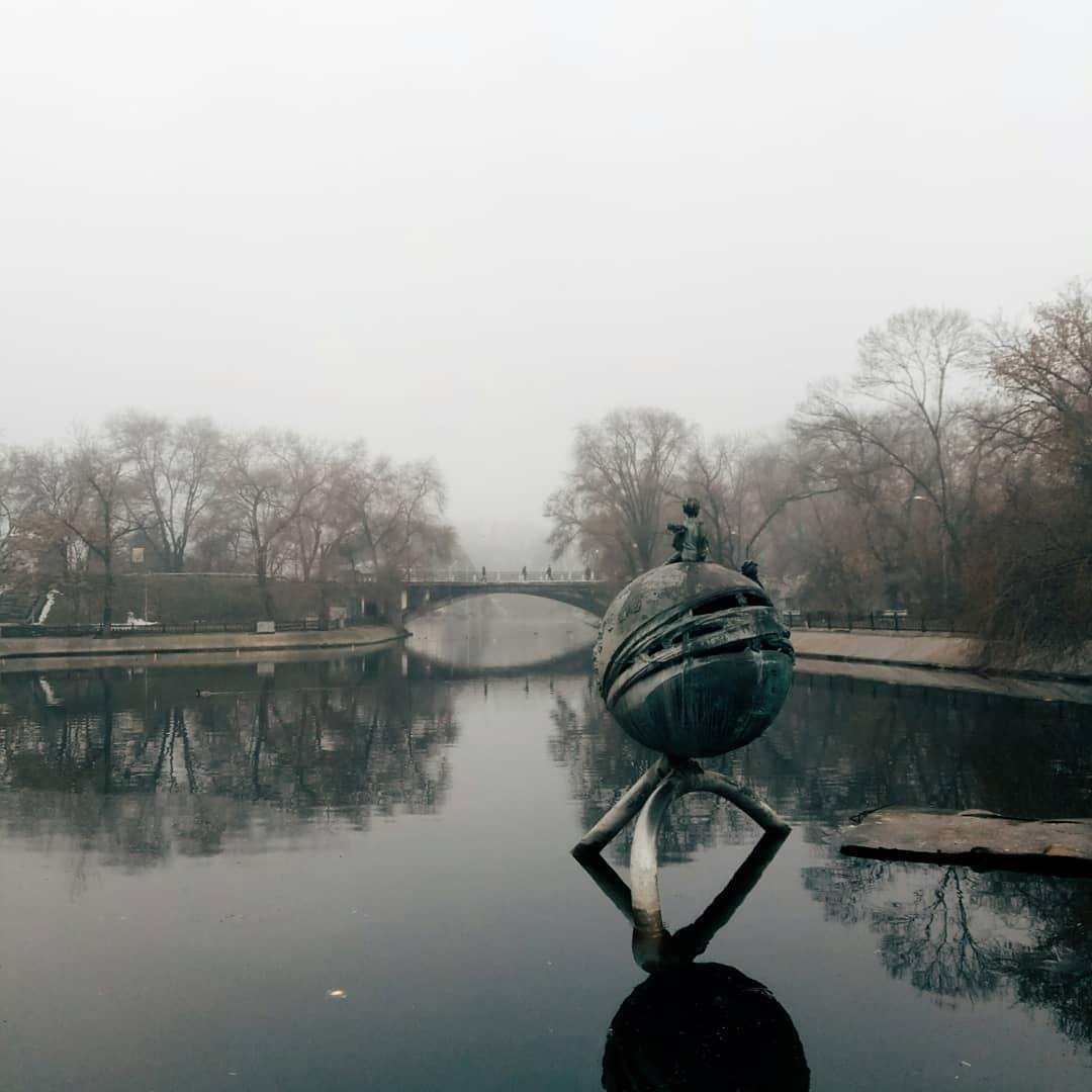 Все взрослые сначала были детьми, только мало кто из них об этом помнит