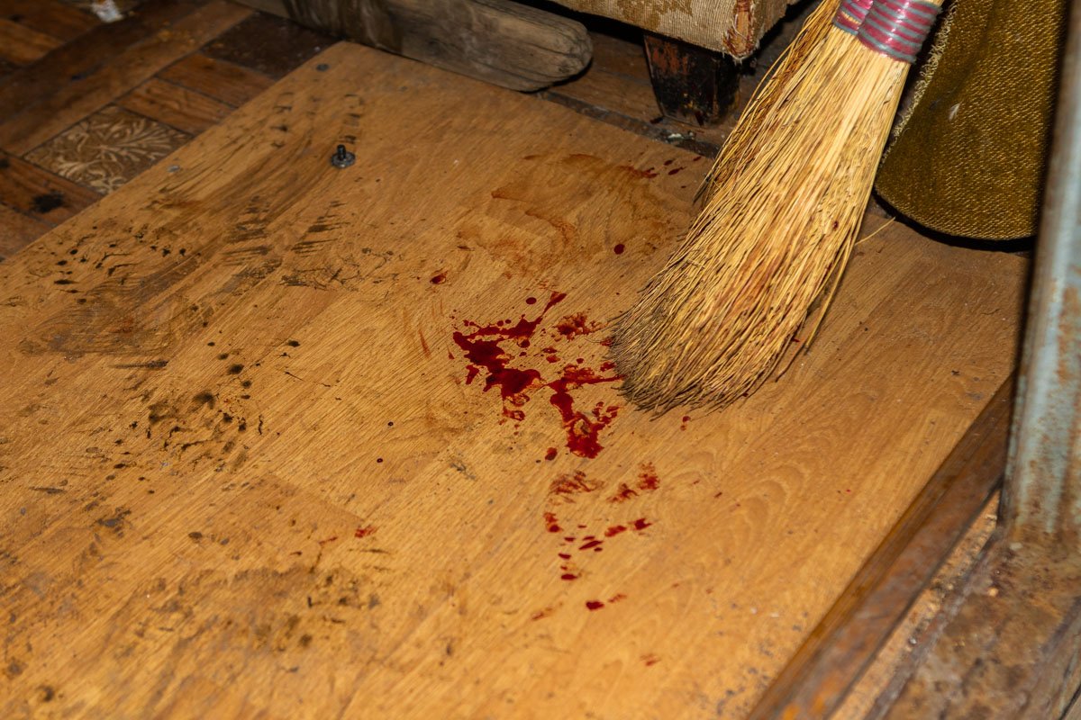 Вернулся он со своими друзьями, которые открыли стрельбу Вернулся он со своими друзьями, которые открыли стрельбу