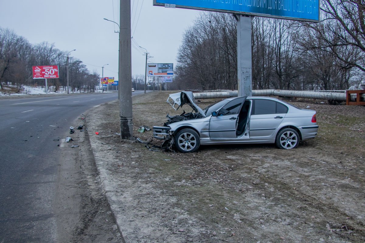 Предварительно, авария произошла из-за того, что водитель не справился с управлением Предварительно, авария произошла из-за того, что водитель не справился с управлением