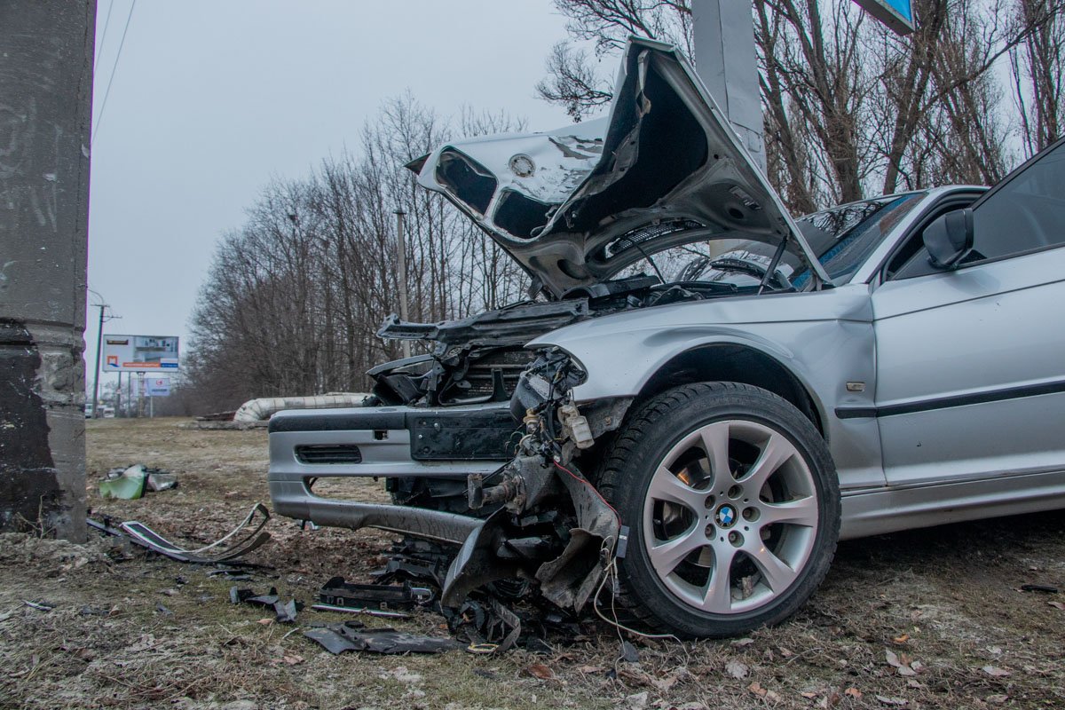 Движение транспорта на этом участке дороги не затруднено Движение транспорта на этом участке дороги не затруднено