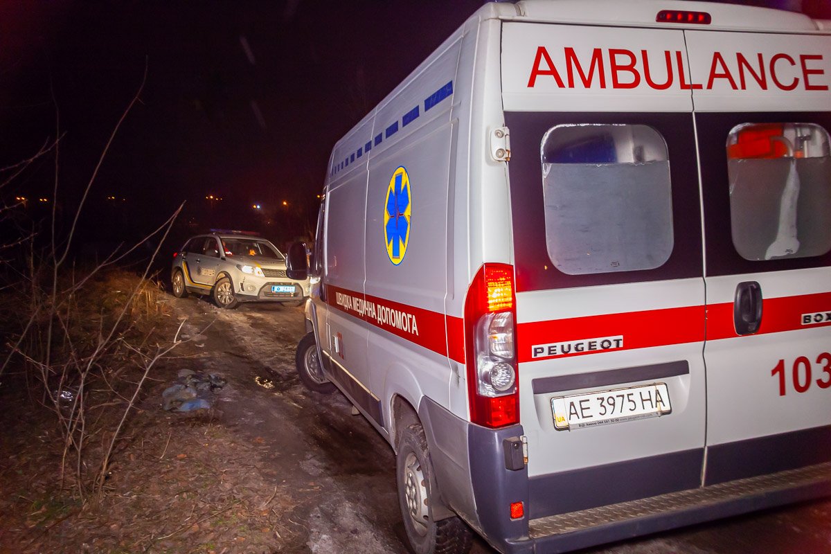 В Днепре на Трансформаторной нашли труп мужчины В Днепре на Трансформаторной нашли труп мужчины