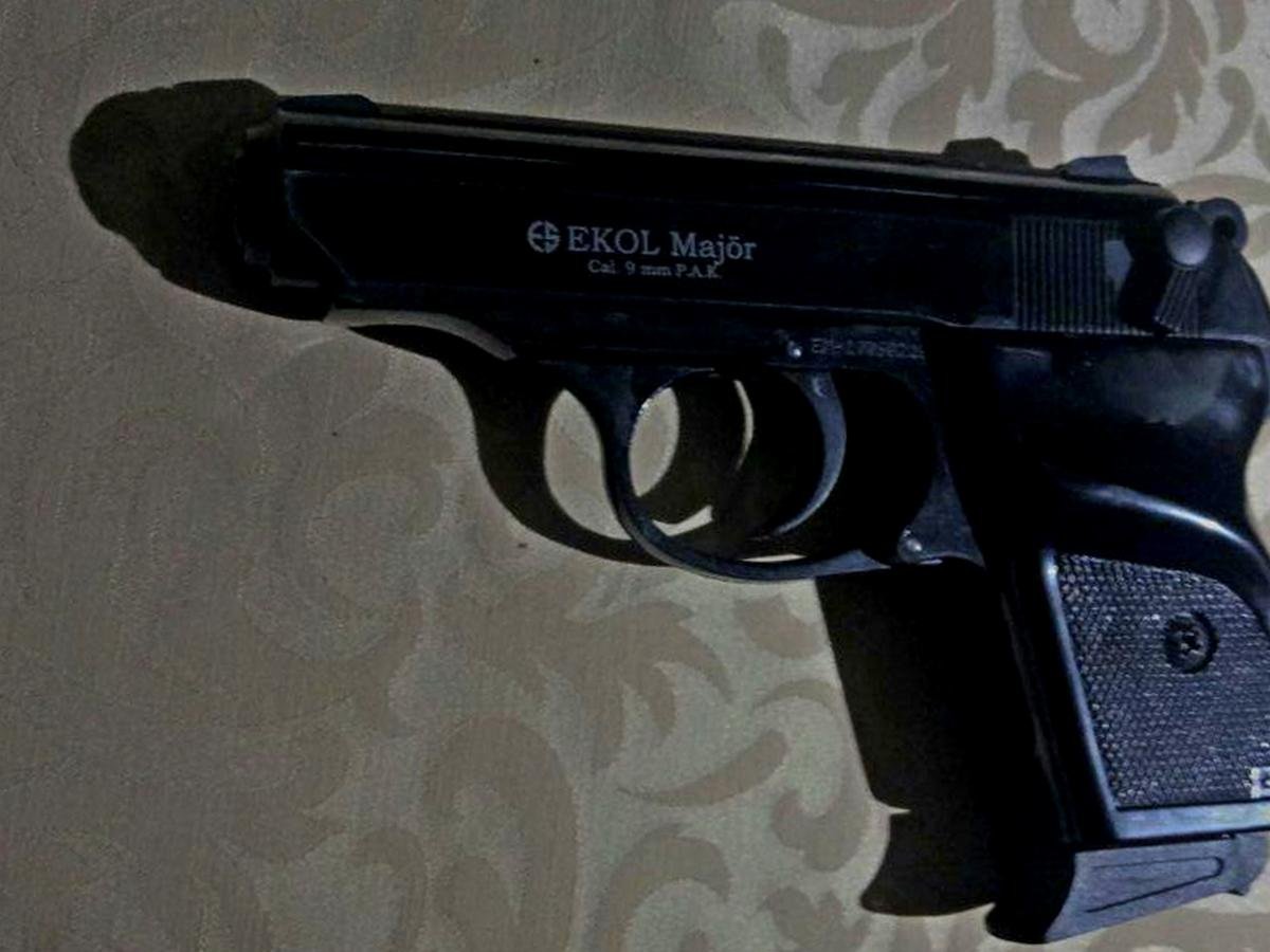 Предварительно, у мужчины был при себе стартовый пистолет