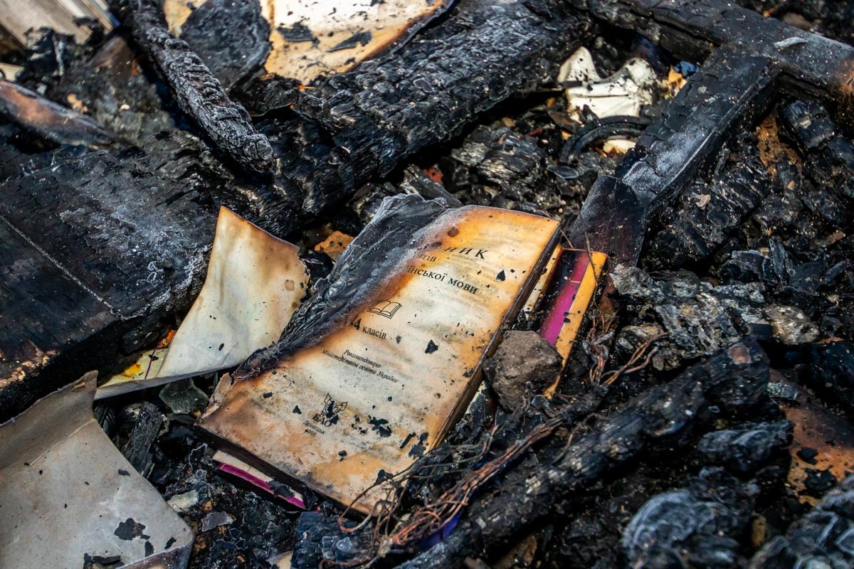 Причиной пожара стало неосторожное обращение с отопительными приборами Причиной пожара стало неосторожное обращение с отопительными приборами